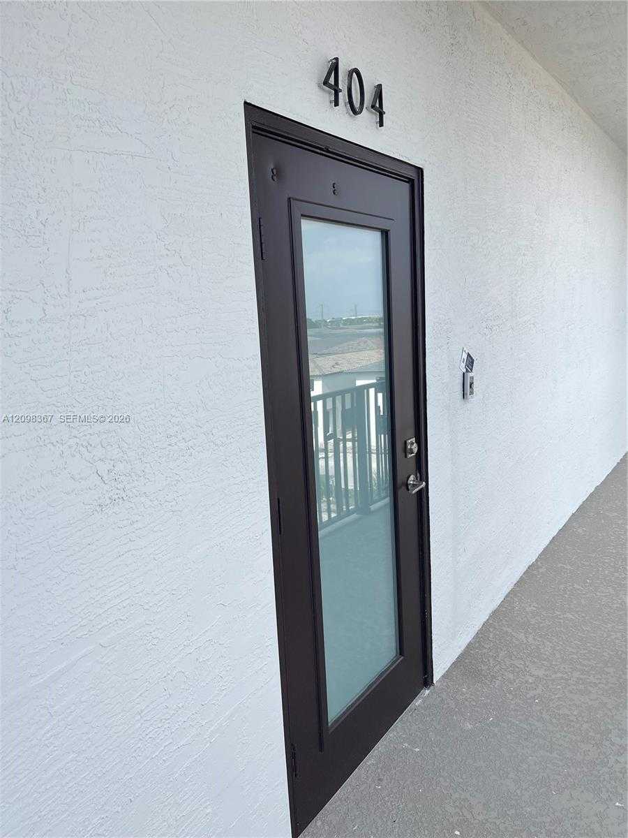 8167 NW 41st St  APT E-404 Doral Florida United States, for Rent, residential, Roberto Villasmil, Interinvestments Realty, Inc.