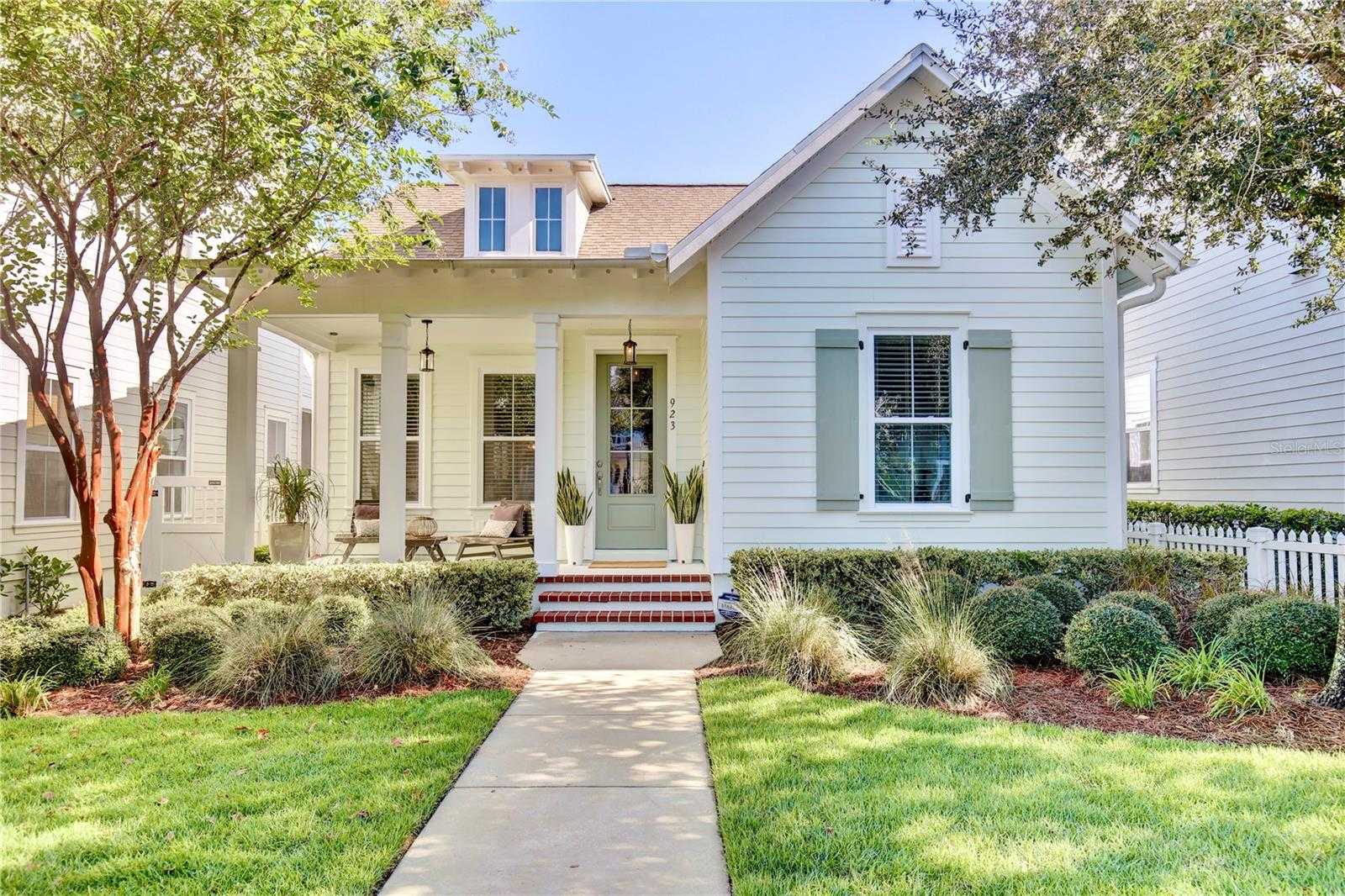 923 ALLENHURST STREET Winter Garden Florida United States, for Sale, residential, Zaira Mejia, Spaces & Styles Group
