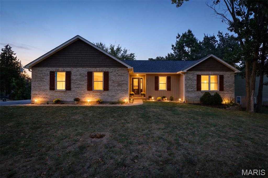 9814 Ridgecrest Drive Hillsboro Missouri United States, for Sale, residential, Robyn Johnson, Premier Real Estate Pros
