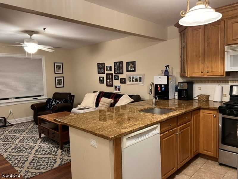 20 Main St APT 3 Millburn Twp. New Jersey United States, for Rent, residential, Sandi Chung, Keller Williams Premier Properties