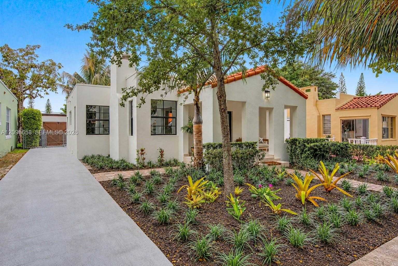 817 Lorca St Coral Gables Florida United States, for Sale, residential,  , Tejeda Real Estate Inc. 