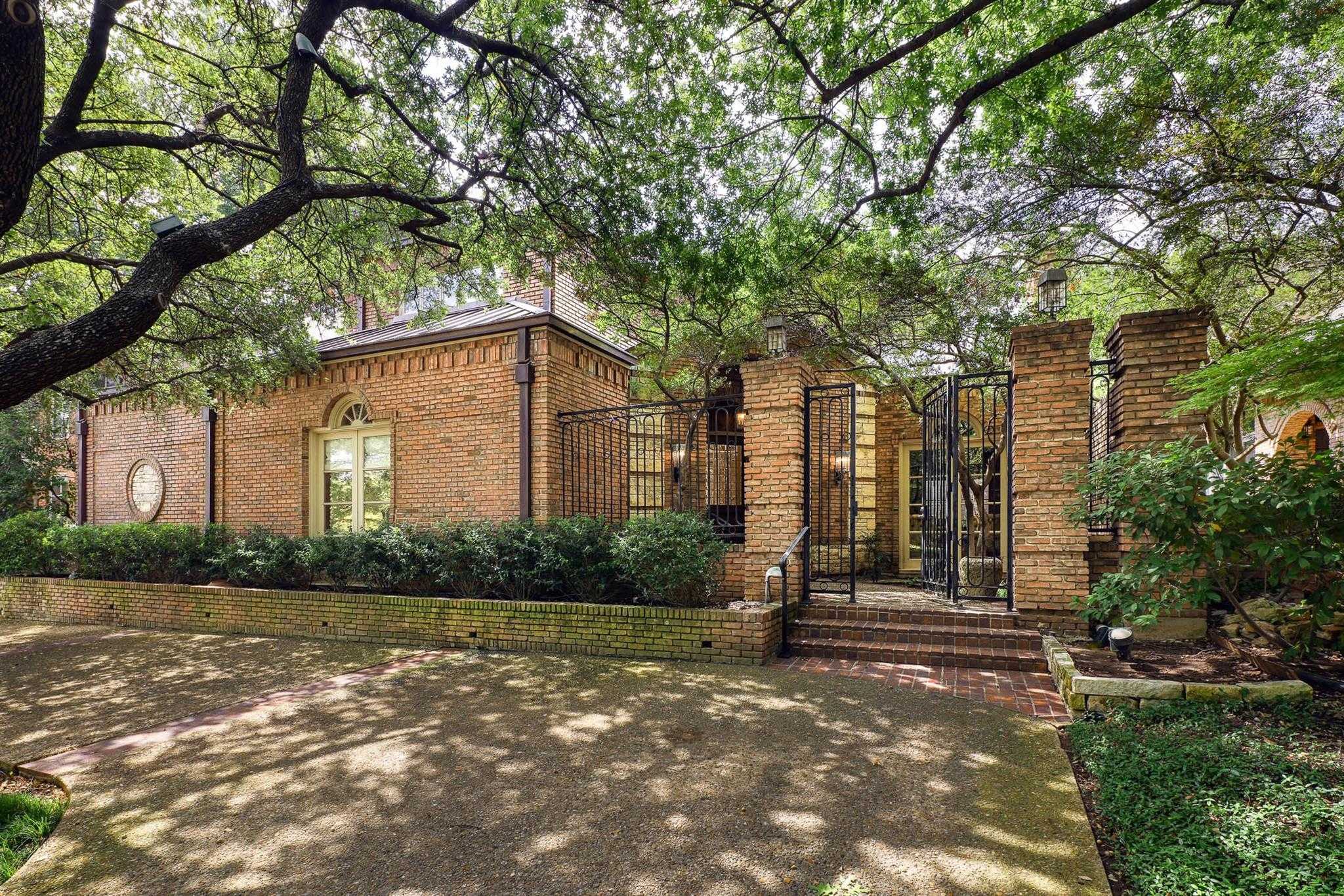 7724 Glen Albens Circle Dallas Texas United States, for Sale, residential,  , Door Nash
