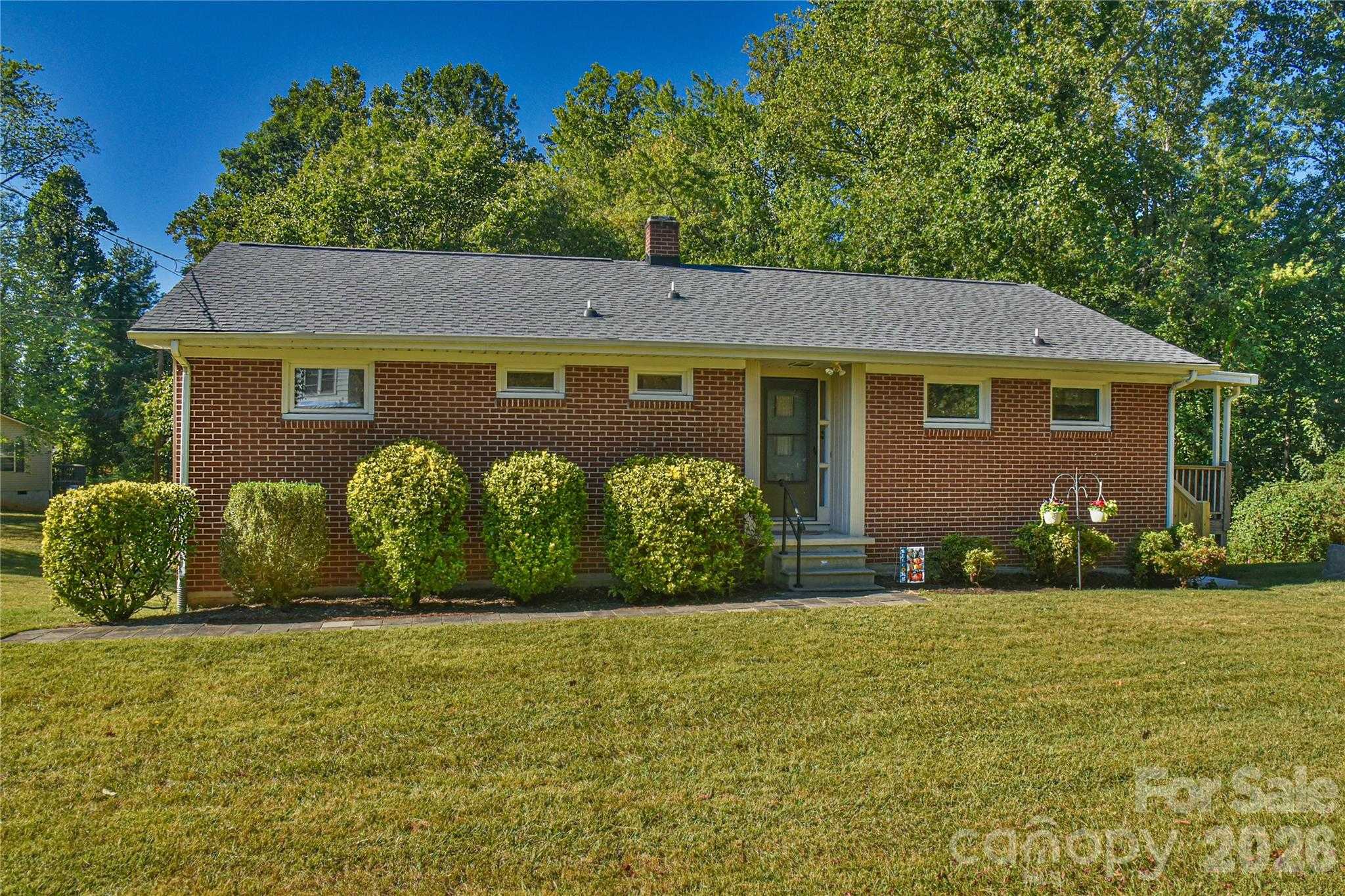 505 Monte Vista Road APT B Candler North Carolina United States, for Sale, residential, Jaci Reynolds, RE/MAX Executive