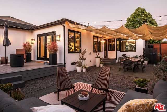 3625 Somerset Drive Los Angeles California United States, for Sale, residential, Joana Laundern, InCom Brokerage Sample