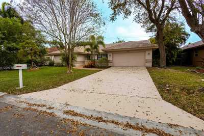 8248 NW 40th Ct , Coral Springs, Single-Family Home,  for sale - Pierre J Denis, Realty 100