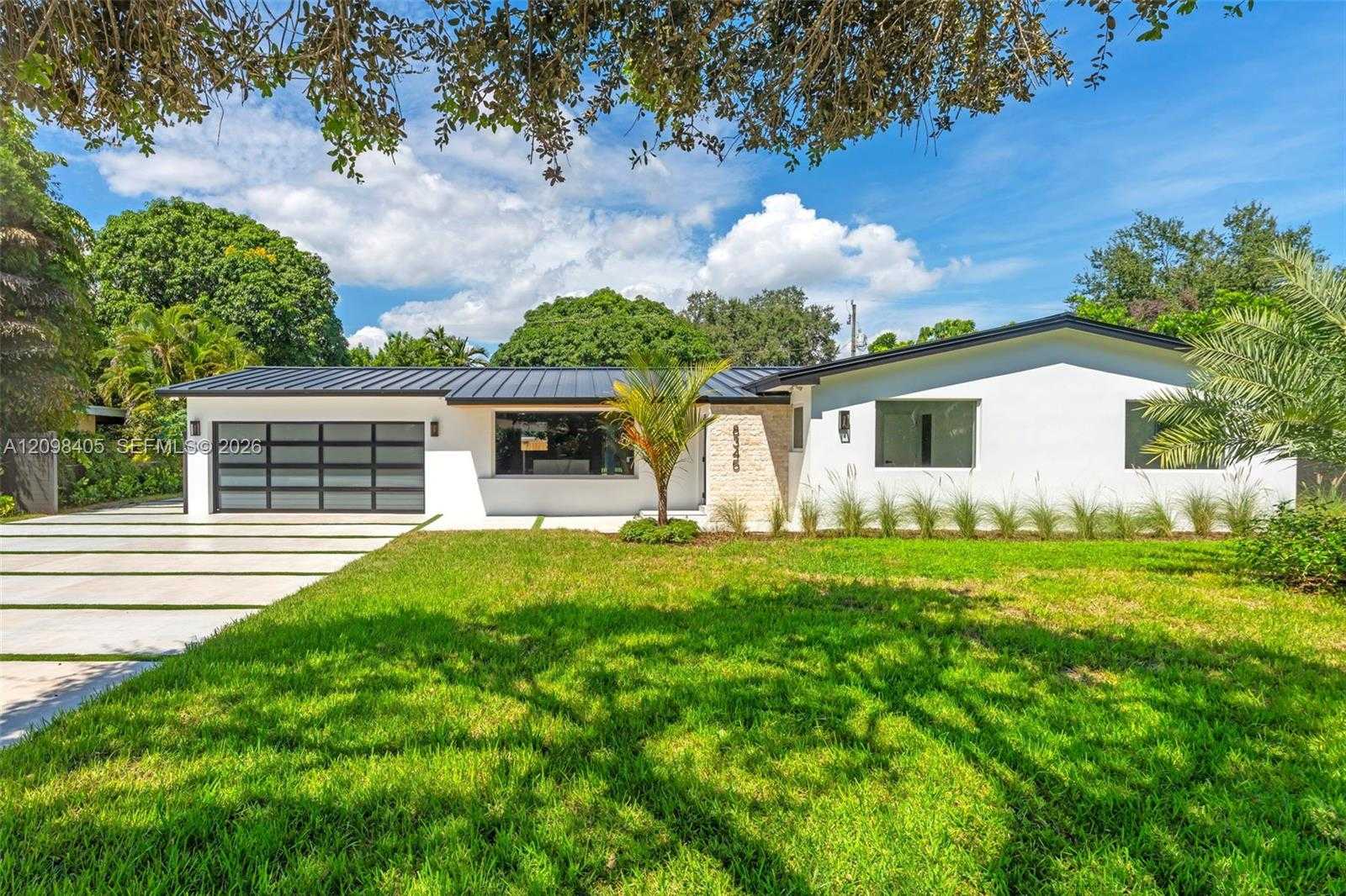 8345 SW 132nd St Pinecrest Florida United States, Sale Pending, residential, , InCom Demo Office