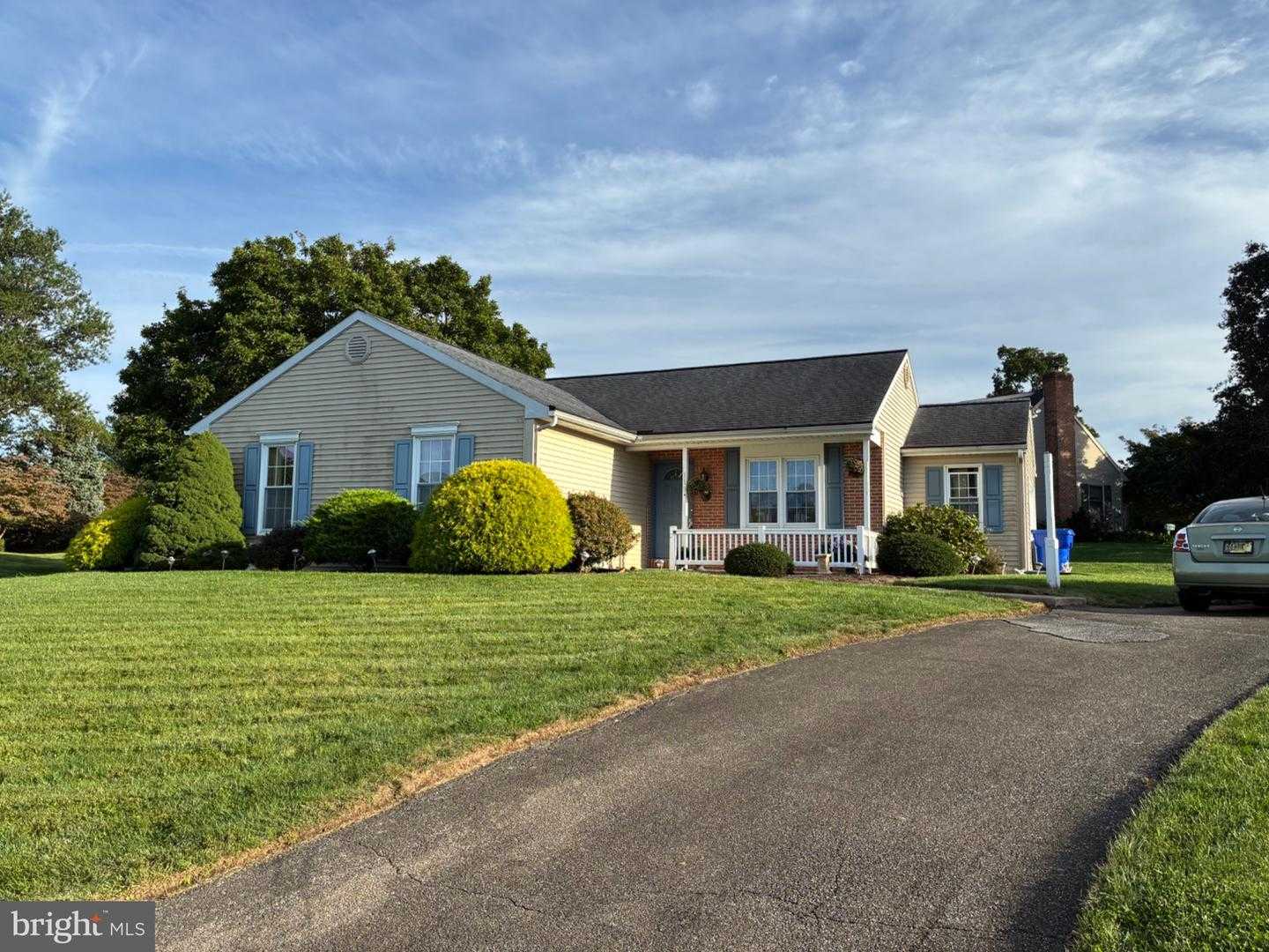 110 LYNETTE CIRCLE Willow Street Pennsylvania United States, for Sale, residential, Bruno Tarquinii, Fairfax Realty Premier