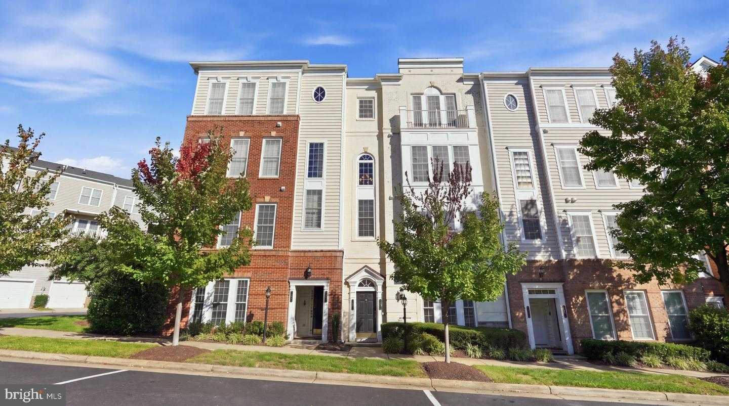 2418 BROOKMOOR LANE Woodbridge Virginia United States, for Sale, residential,  , The Holly Group