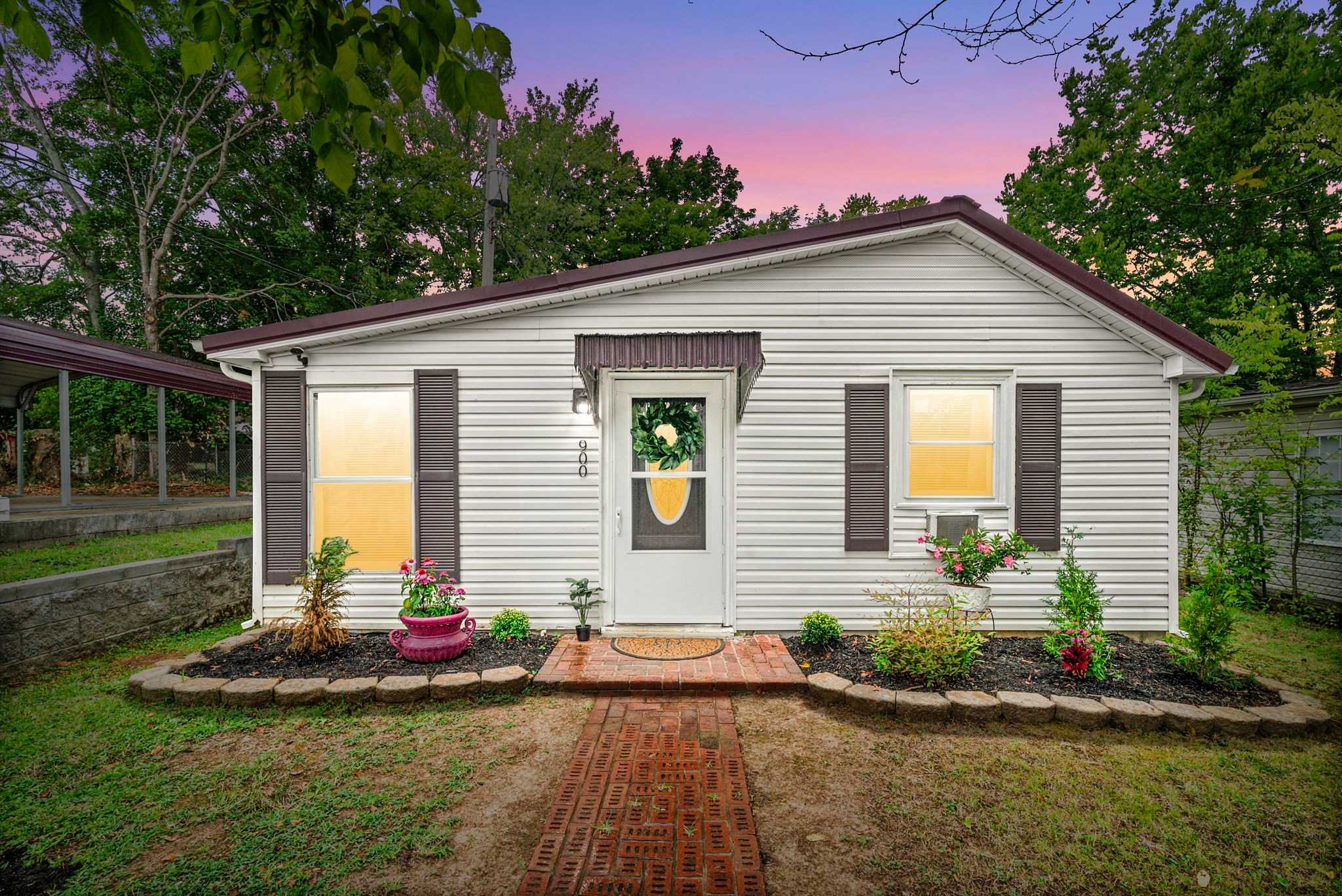900 Oak Ln Clarksville Tennessee United States, for Sale, residential, Rebekah  Sprabary, Sweet Home Realty & Property Management