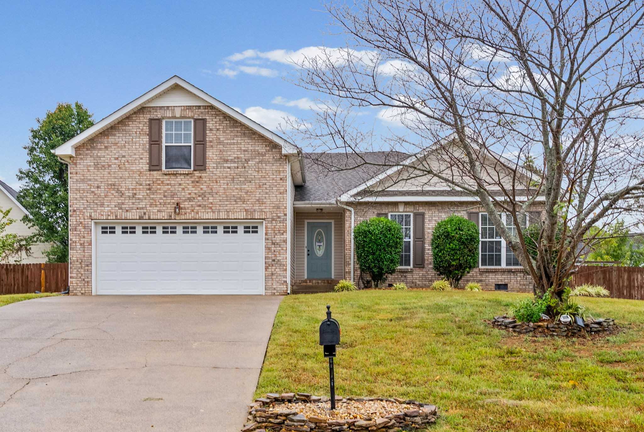 3387 Poplar Hl Clarksville Tennessee United States, for Sale, residential, Rebekah  Sprabary, Sweet Home Realty & Property Management