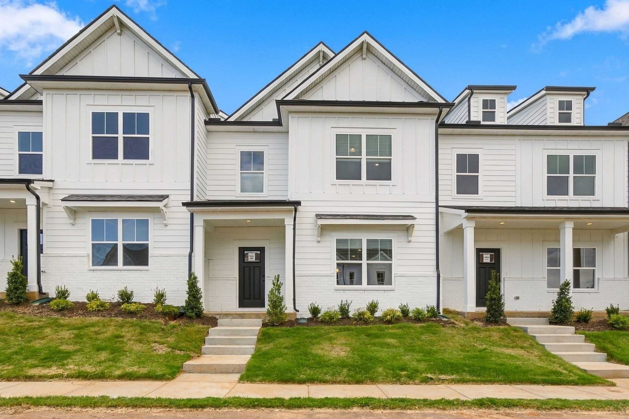 207 Martindale Lane Clarksville Tennessee United States, for Sale, residential, Rebekah  Sprabary, Sweet Home Realty & Property Management