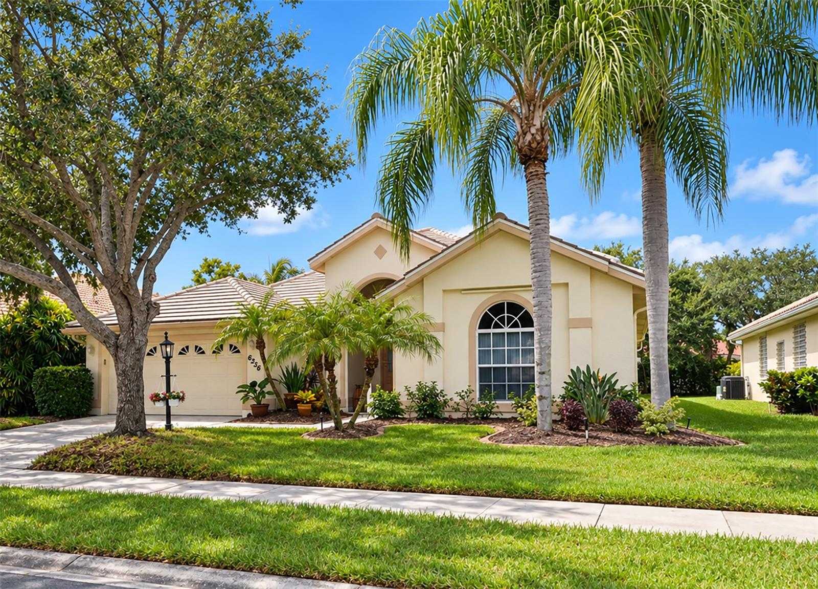 6256 DONNINGTON COURT Sarasota Florida United States, for Sale, residential, Cristina Giacomazzi, Sarasota Real Estate Services