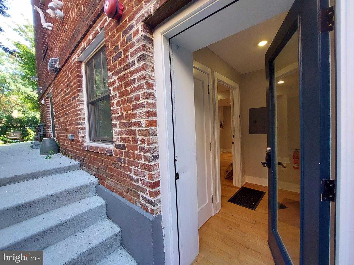 2634 39TH STREET APT 3 Washington District Of Columbia United States, for Rent, residential, Edward Giles, Georgetown Realty Group