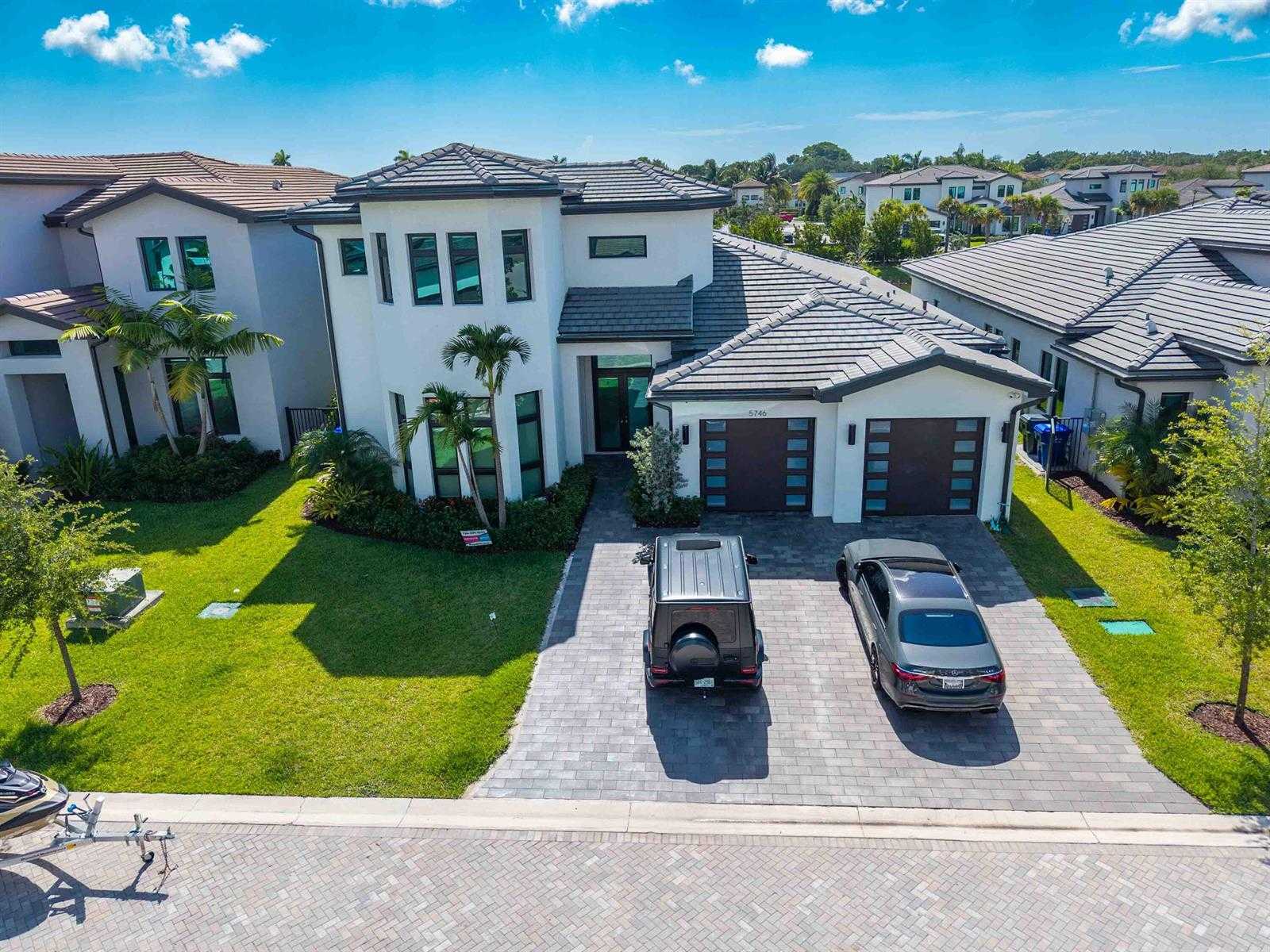 5746 Ashwood Circle Hollywood Florida United States, for Sale, residential, , InCom Real Estate - Example Office