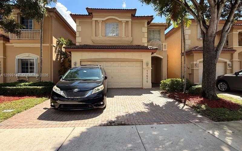 11510 NW 67th Ter Doral Florida United States, for Rent, residential, Roberto Villasmil, Interinvestments Realty, Inc.