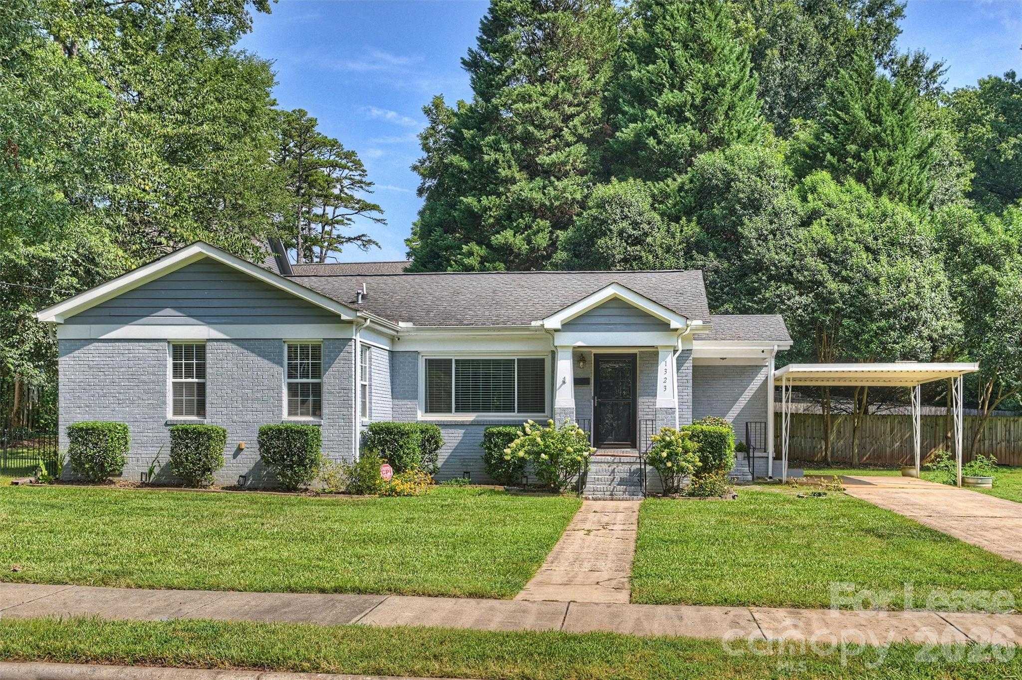 1323 Carolyn Drive Charlotte North Carolina United States, for Rent, residential, Kristen Haynes, New Home Buyers Brokers / Realty Pros