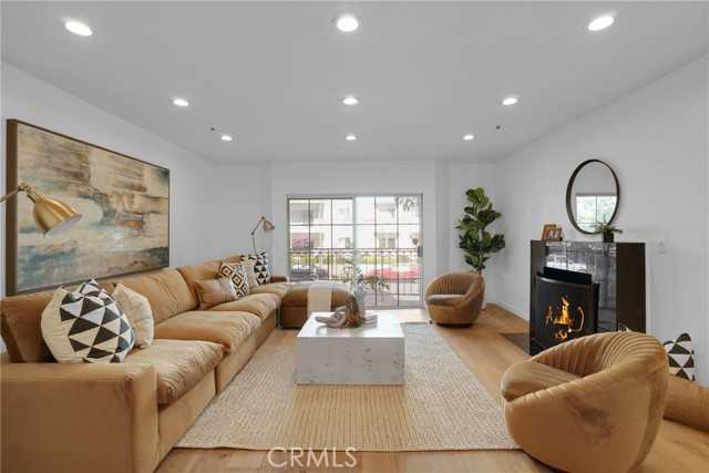 1871 Greenfield Avenue APT 102 Los Angeles California United States, for Sale, residential,  , InCom Real Estate - New Office