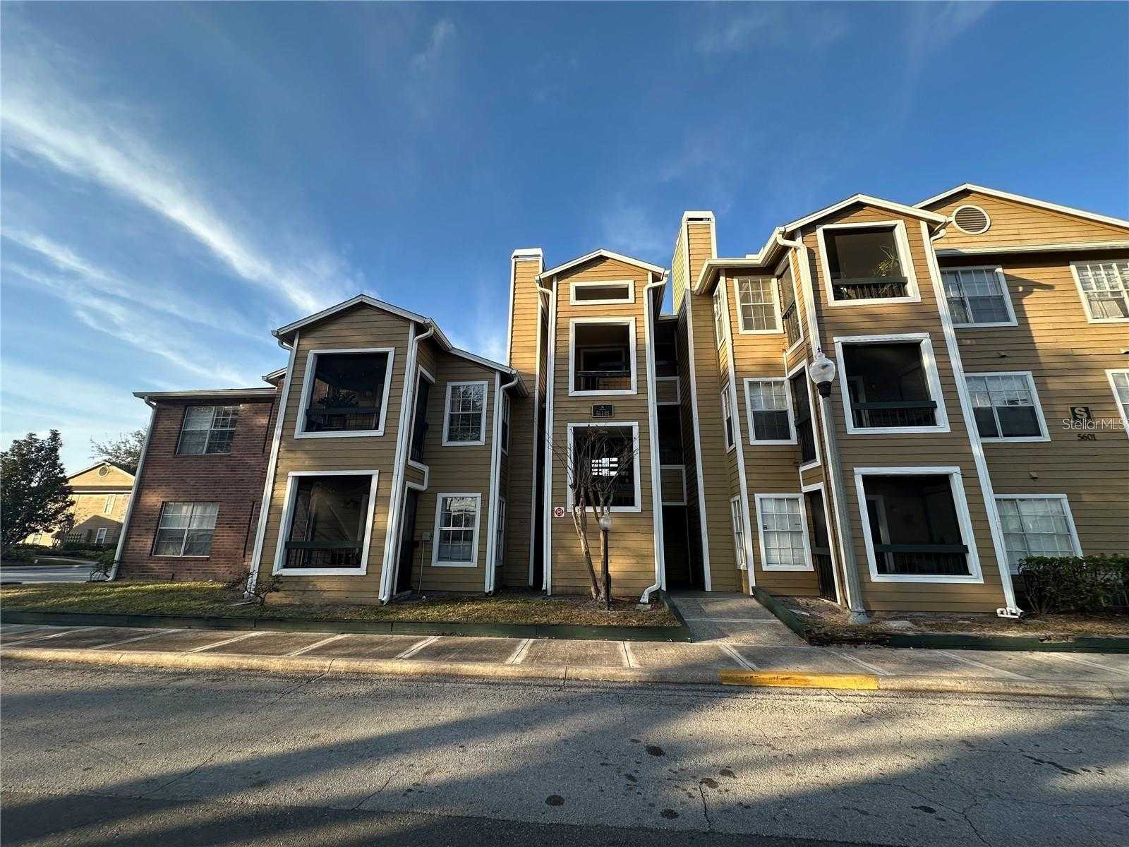 5601 ROSEBRIAR WAY APT S304 Orlando Florida United States, for Sale, residential, Ken Anderson, ApexOne Realty, Inc.