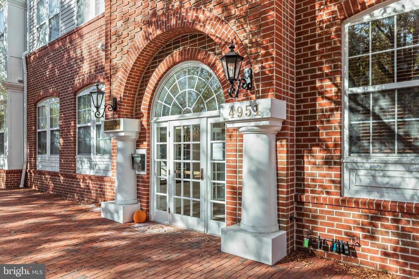 4951 BRENMAN PARK DRIVE APT 110 Alexandria Virginia United States, for Sale, residential,  , The Holly Group