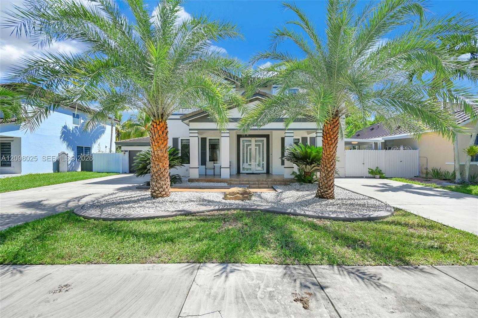 20111 SW 128th Ct Miami Florida United States, for Sale, residential, Mona Smith, InCom Demo Office