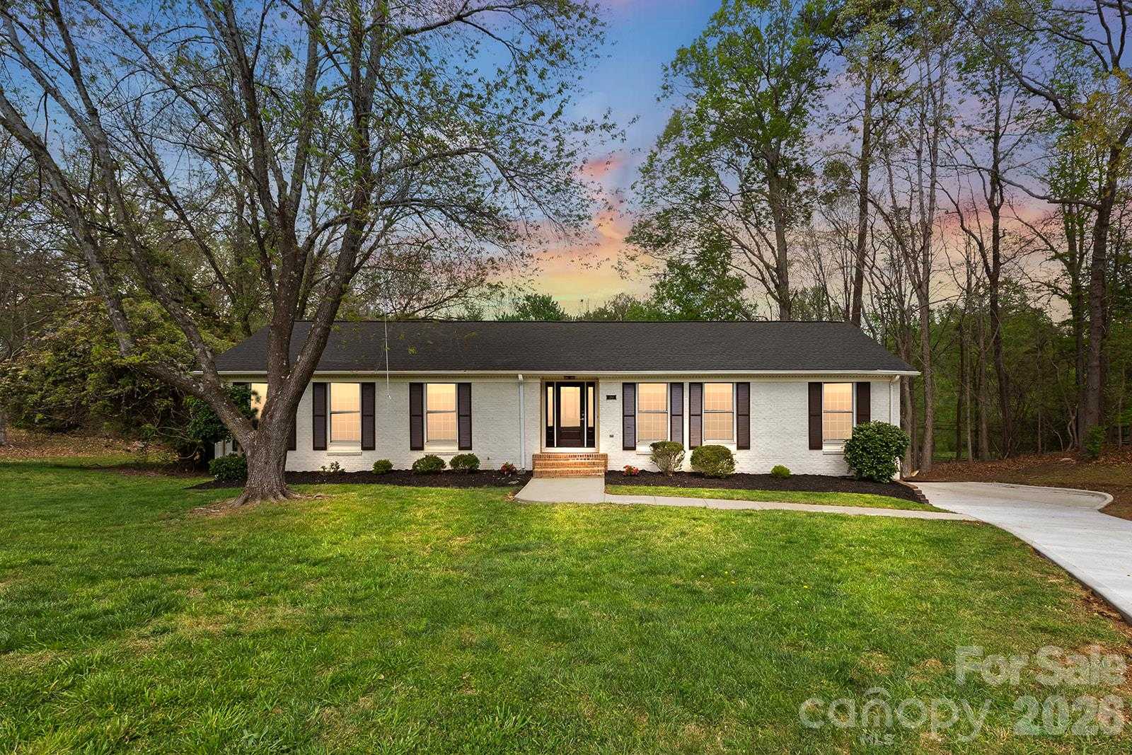 100 Chadmore Drive APT 17 Charlotte North Carolina United States, for Sale, residential, William (Will) Owens , South Charlotte Properties