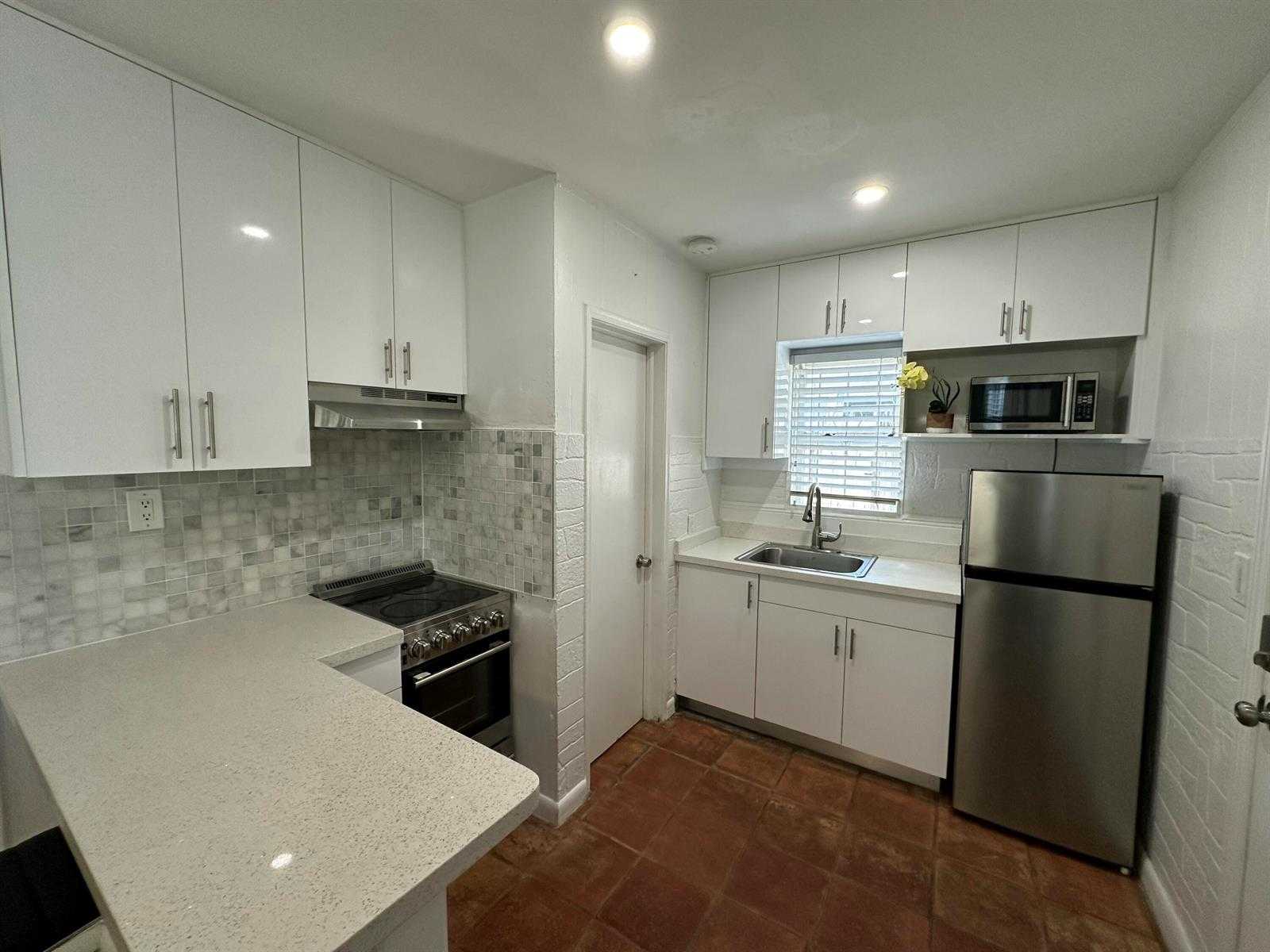 2703 NE 6TH Lane APT 2 Wilton Manors Florida United States, for Rent, residential,  , Phoenix Realtors LLC