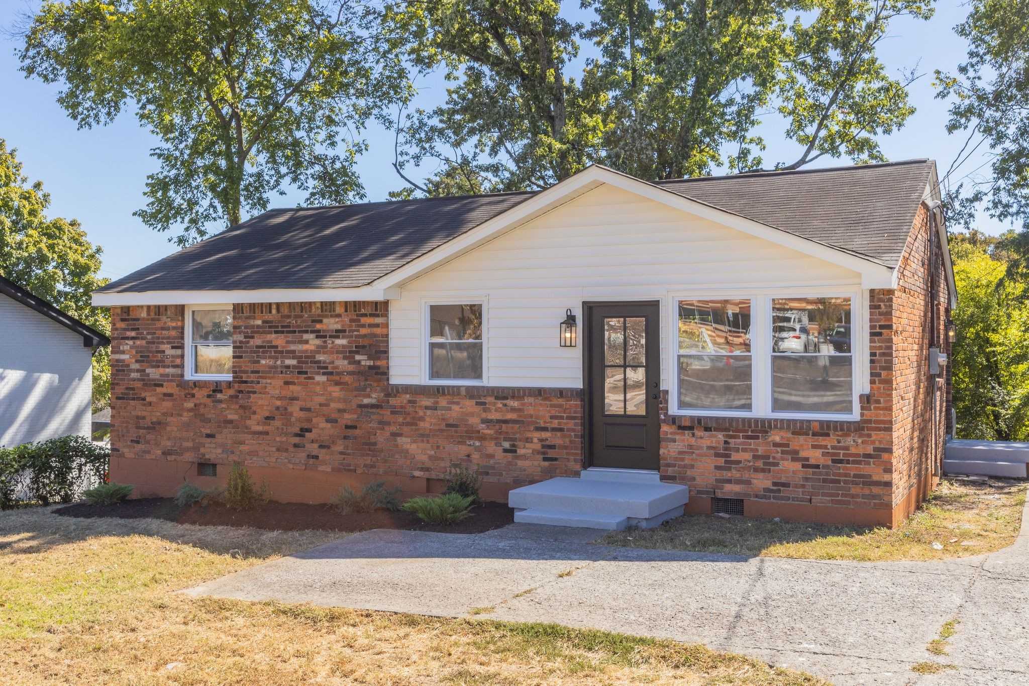 261 Paragon Mills Rd Nashville Tennessee United States, for Sale, residential, Adam Hanes, LPT Realty