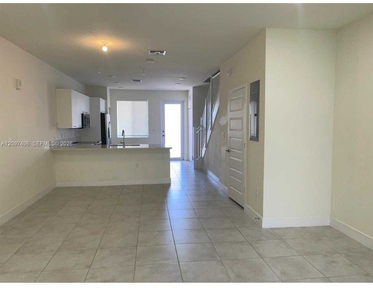 6455 NW 103rd Pl  APT 106 Doral Florida United States, for Sale, residential, Roberto Villasmil, Interinvestments Realty, Inc.