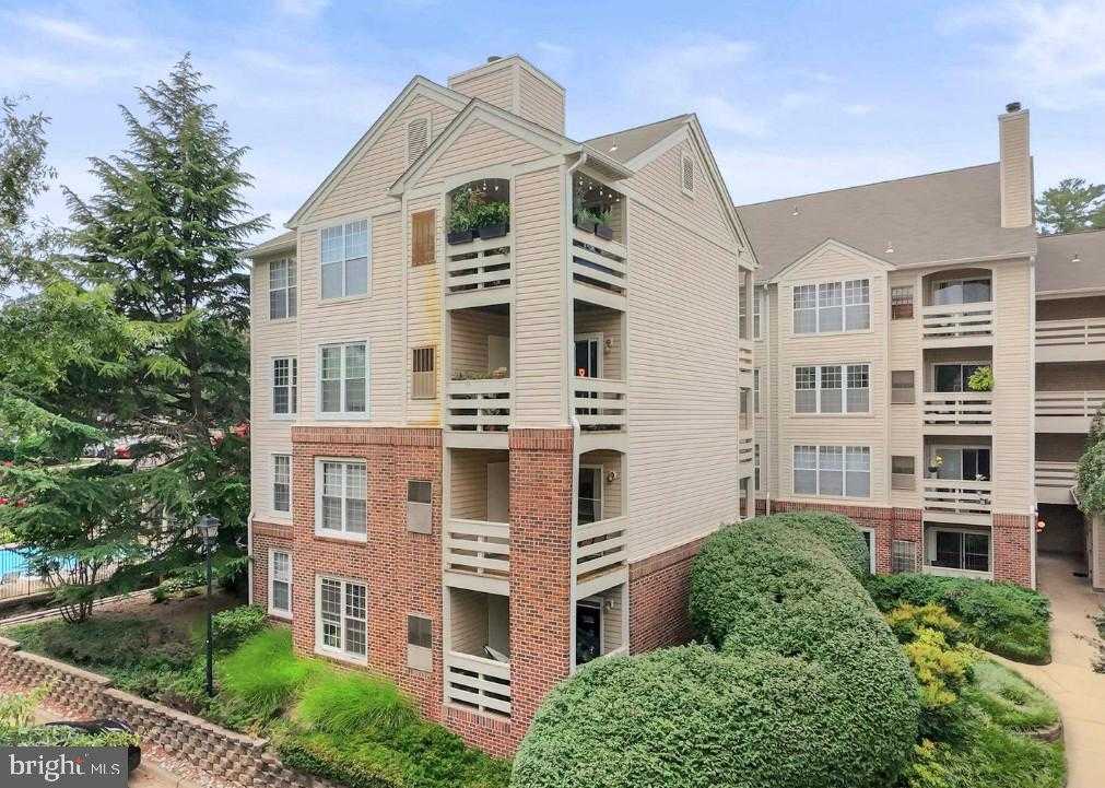 244 S REYNOLDS STREET APT 301 Alexandria Virginia United States, for Sale, residential,  , The Holly Group