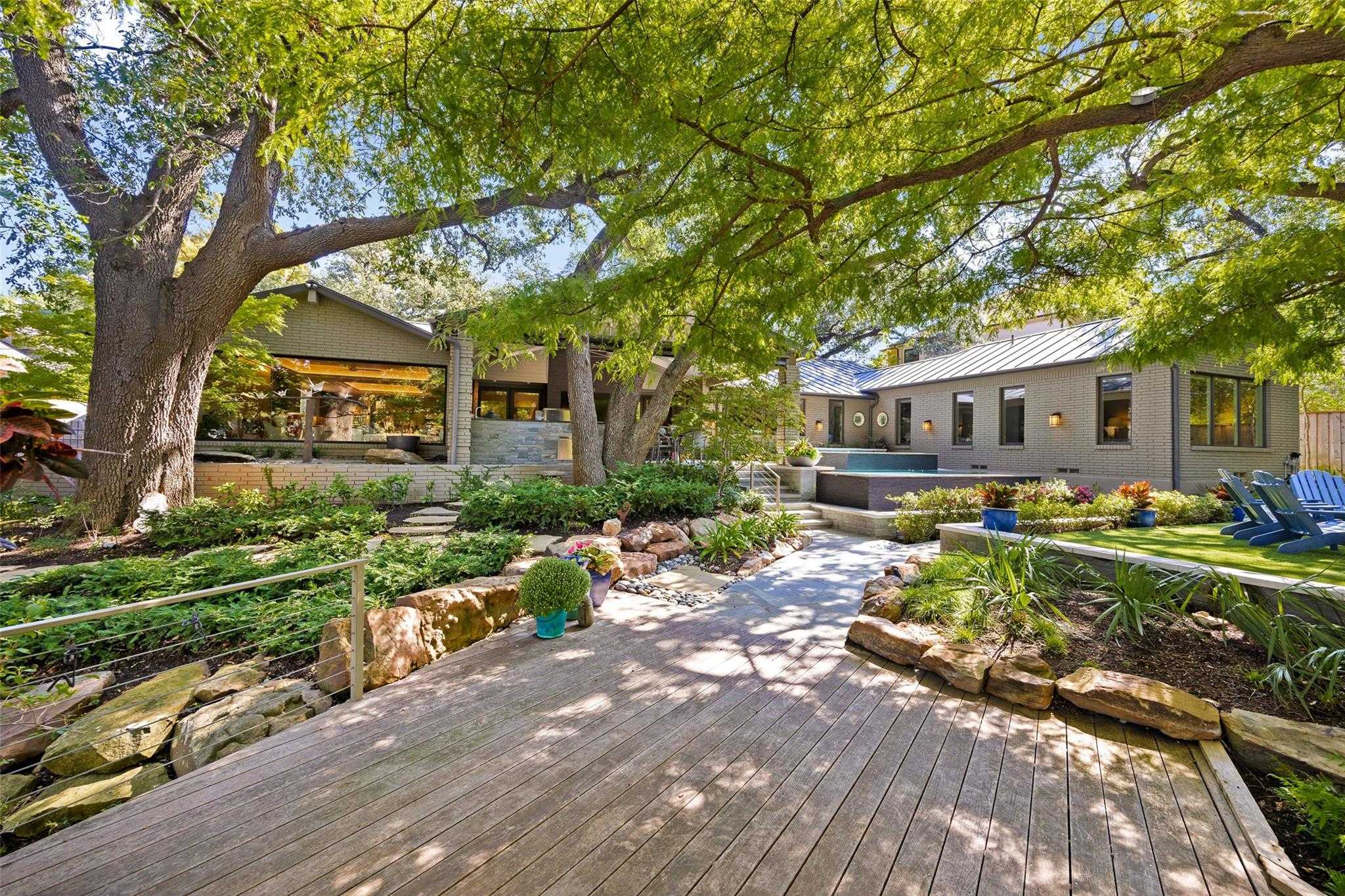 11117 Eastview Circle Dallas Texas United States, for Sale, residential,  , Door Nash
