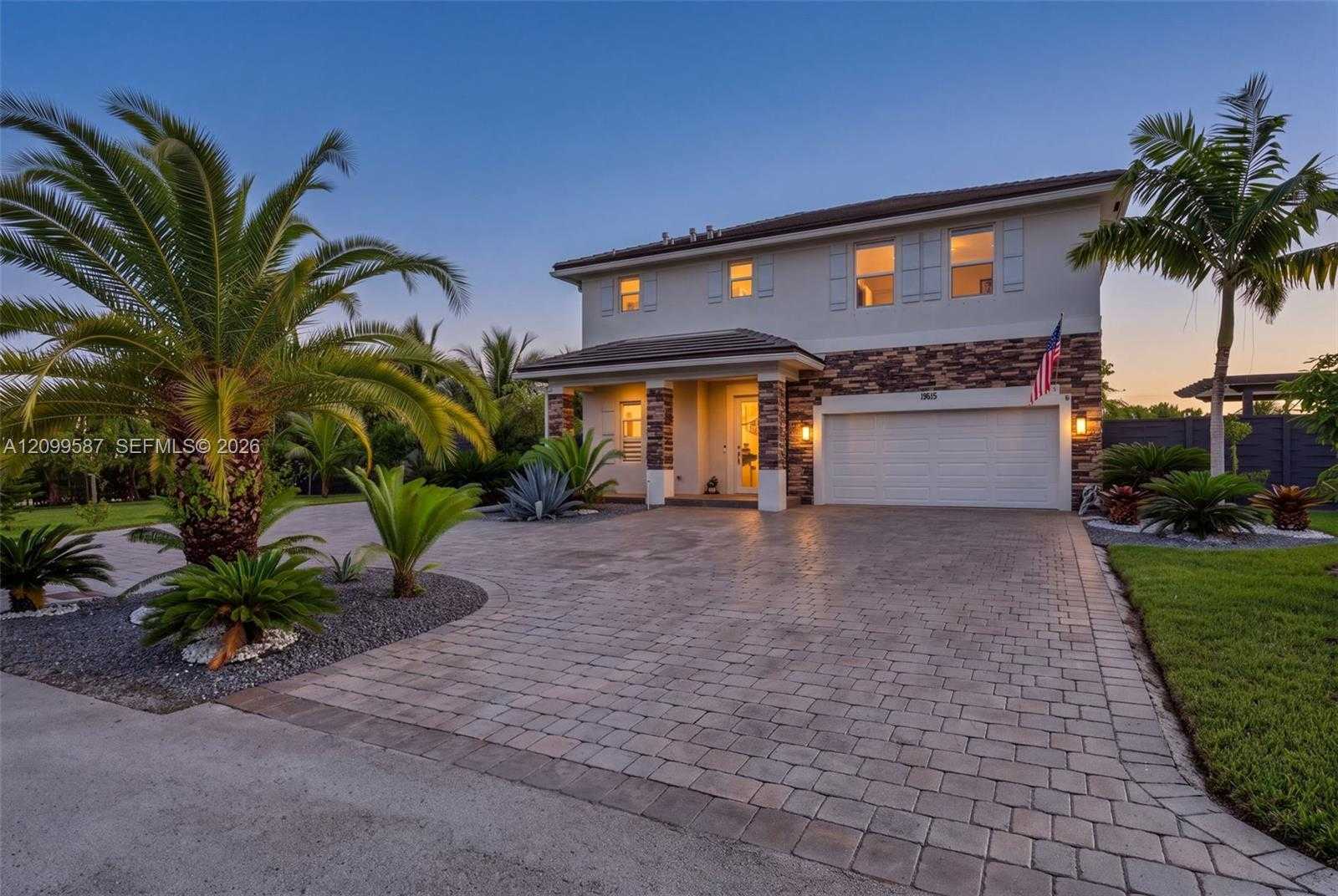 19815 SW 132nd Ct Miami Florida United States, for Sale, residential,  , INCOM OFFICE EXAMPLE