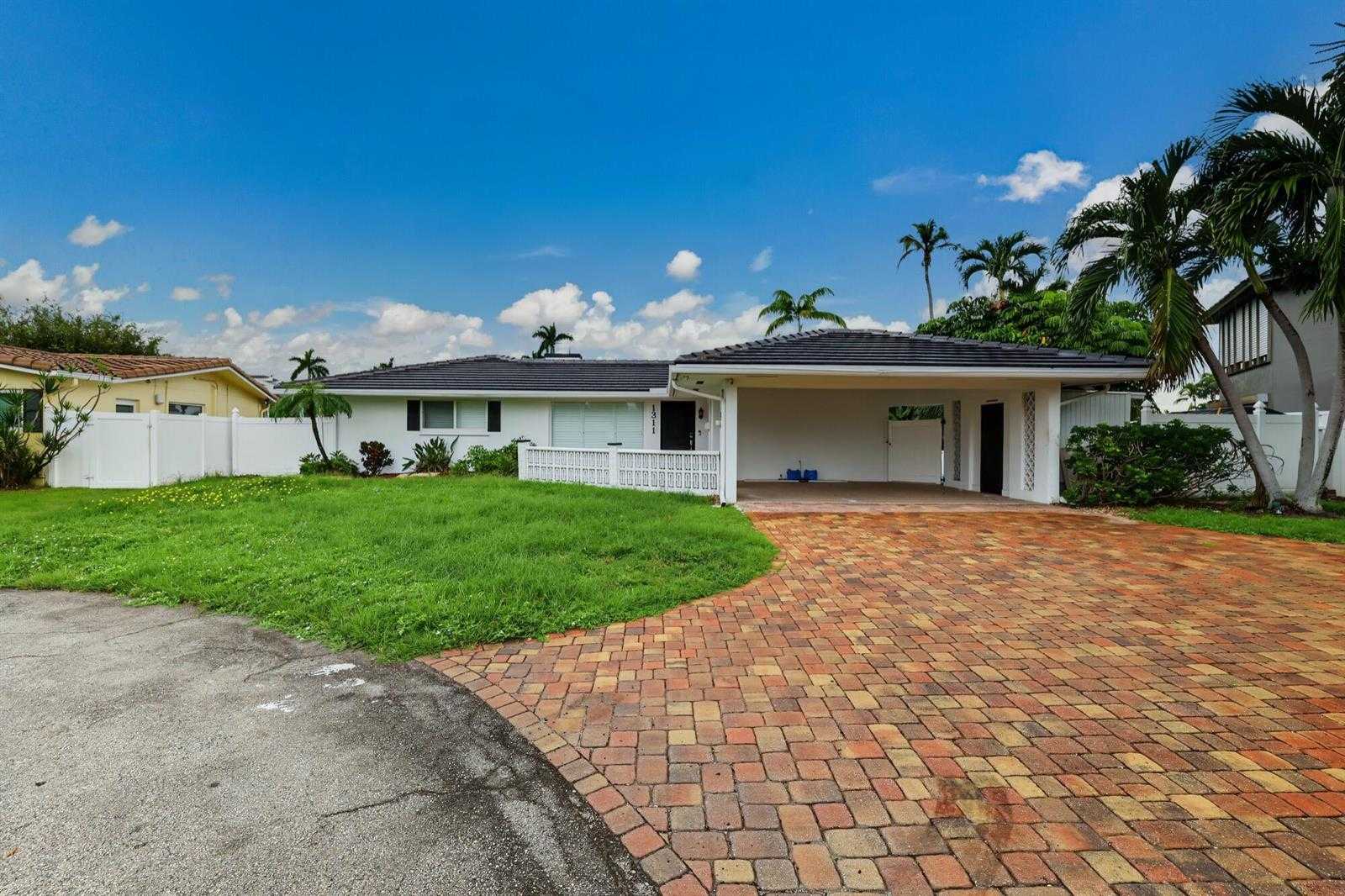 1311 SE 4TH Avenue Pompano Beach Florida United States, for Rent, residential,  , D'Lux Real Estate Services, LLC