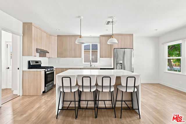 6328 Camellia Avenue Los Angeles California United States, for Rent, residential, Julie  Sharma, Hari Home Solutions