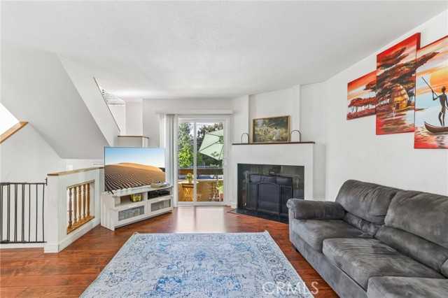 14201 Foothill Boulevard APT 17 Sylmar California United States, for Sale, residential, Debi Durzi, Pinnacle Estate Properties, Inc.