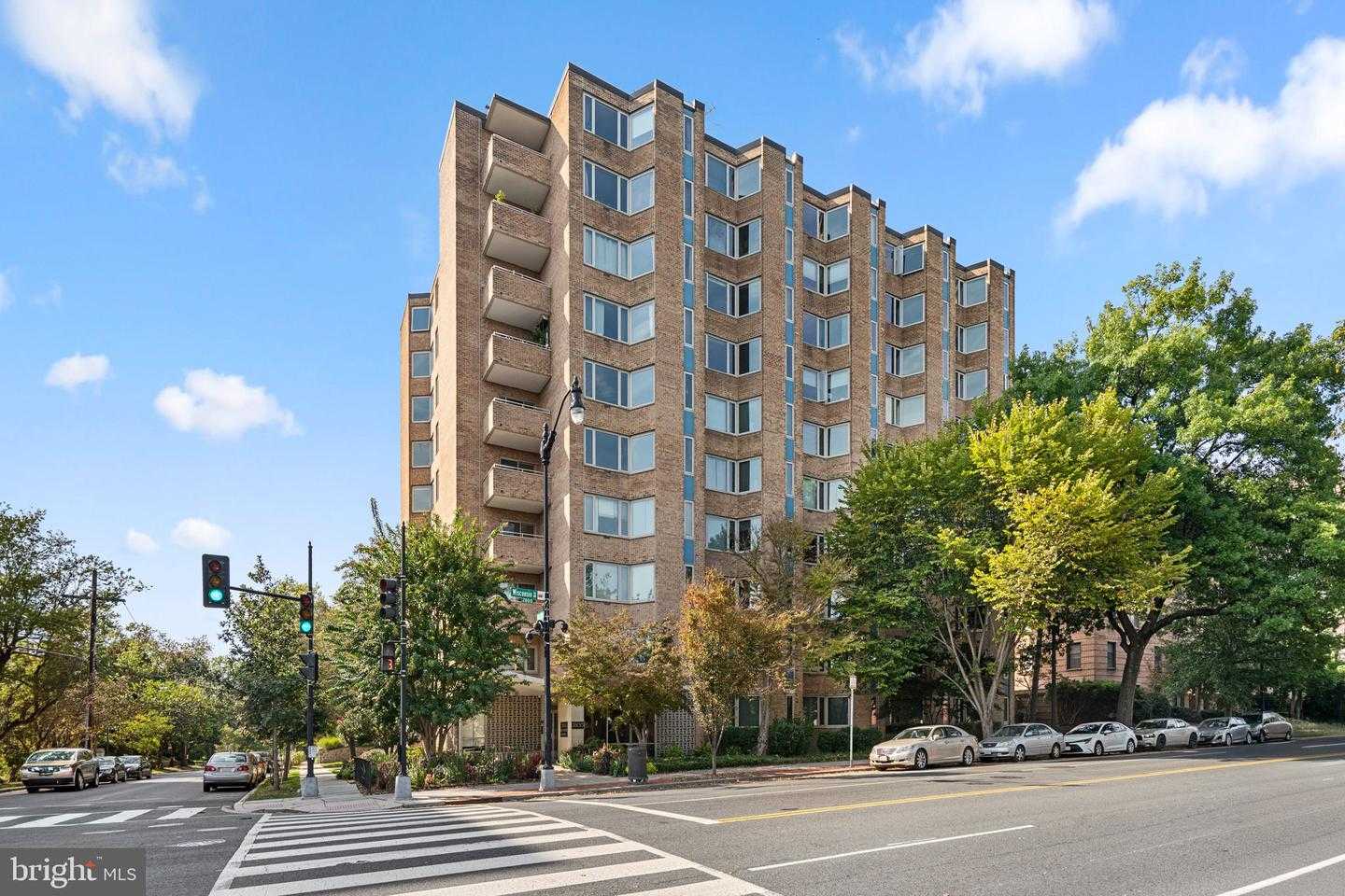 2800 WISCONSIN AVENUE APT 410 Washington District Of Columbia United States, for Sale, residential, Edward Giles, Georgetown Realty Group