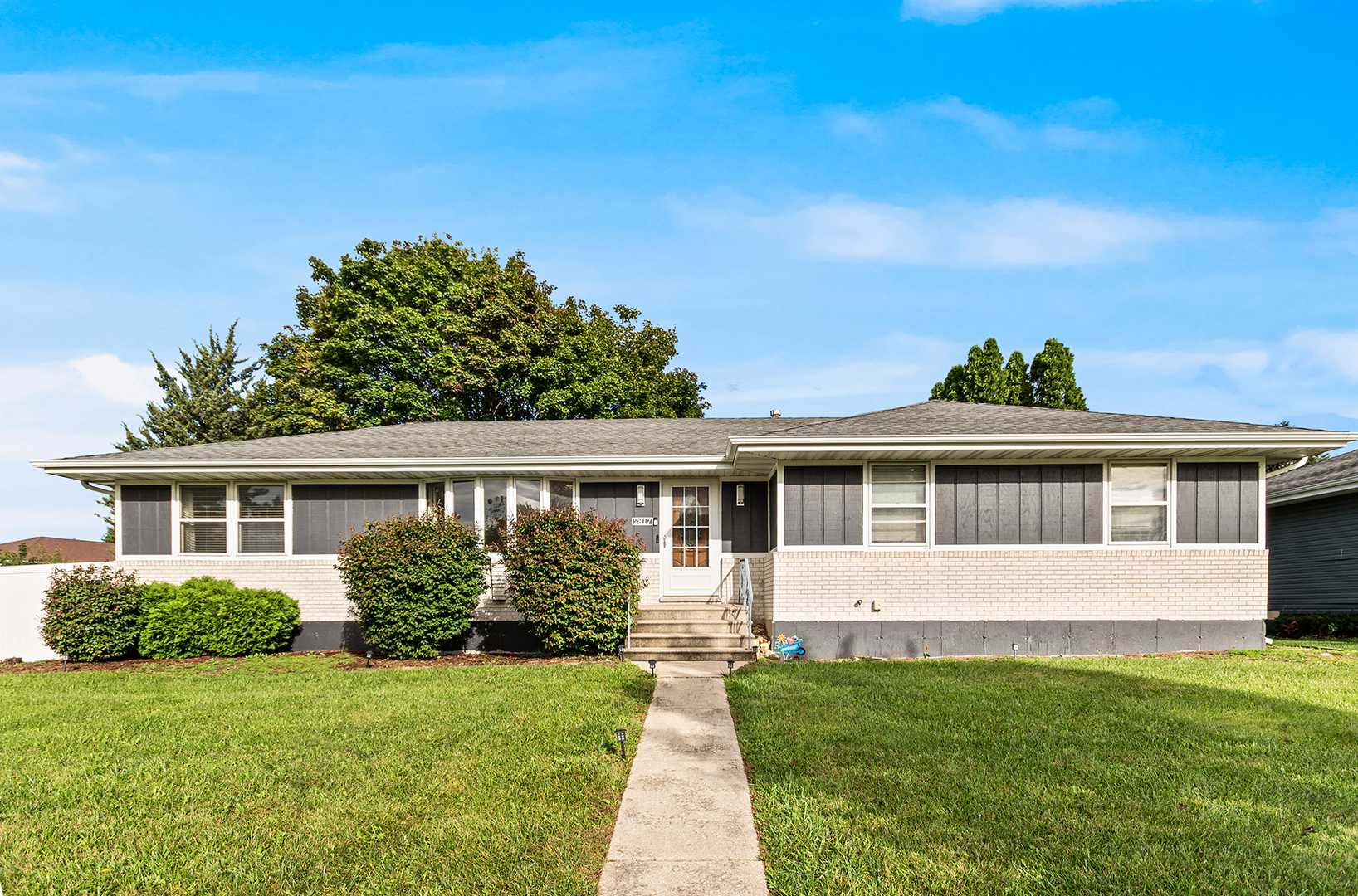 2817 Wake Island Drive Joliet Illinois United States, for Sale, residential,  , Alpha 7 Realty