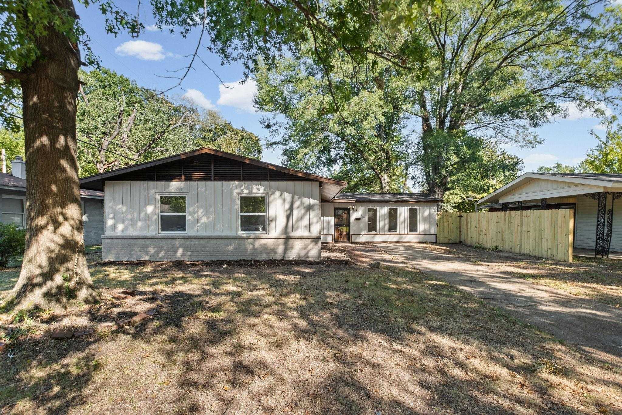 1480 MAXINE ST Memphis Tennessee United States, for Sale, residential, Verna Littleton, Fast Track Realty