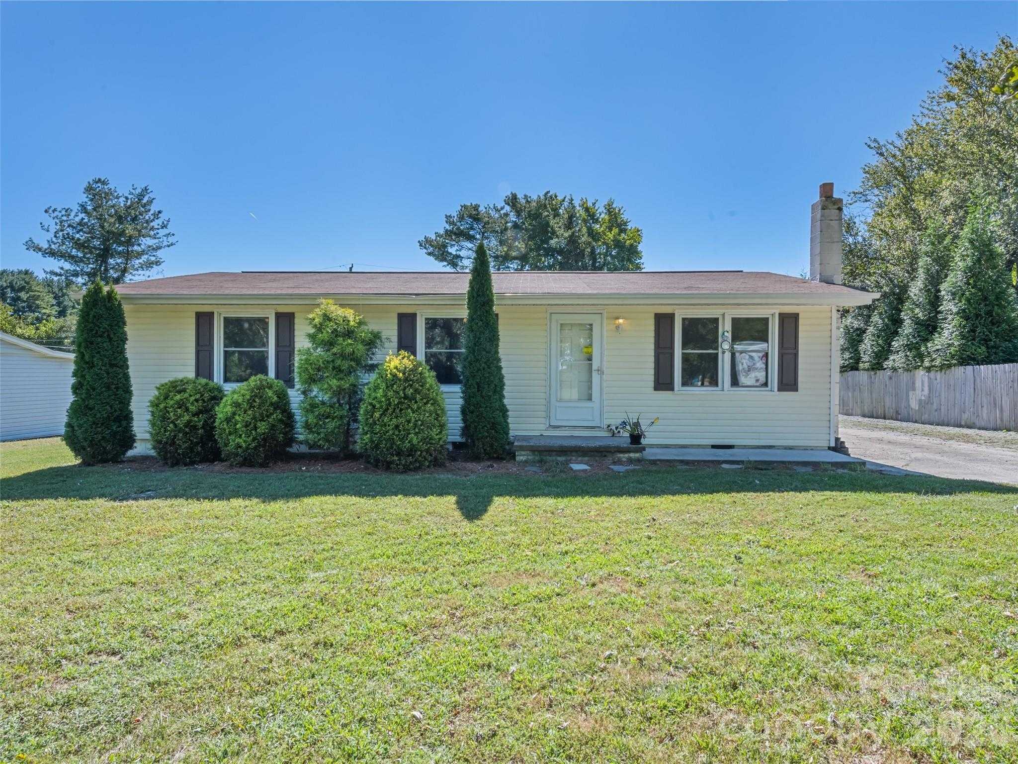 1188 Eastbrook Drive Hendersonville North Carolina United States, for Sale, residential,  , 4 Seasons Homes and Land Inc.