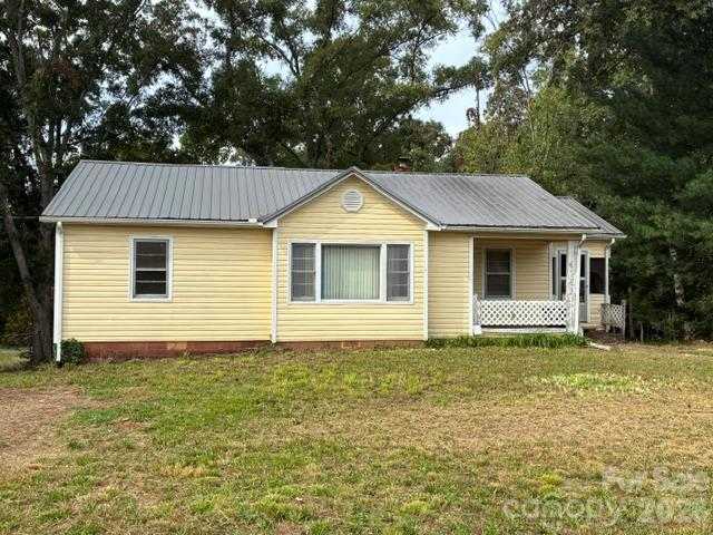 949 Cove Road Rutherfordton North Carolina United States, for Sale, residential,  , 4 Seasons Homes and Land Inc.