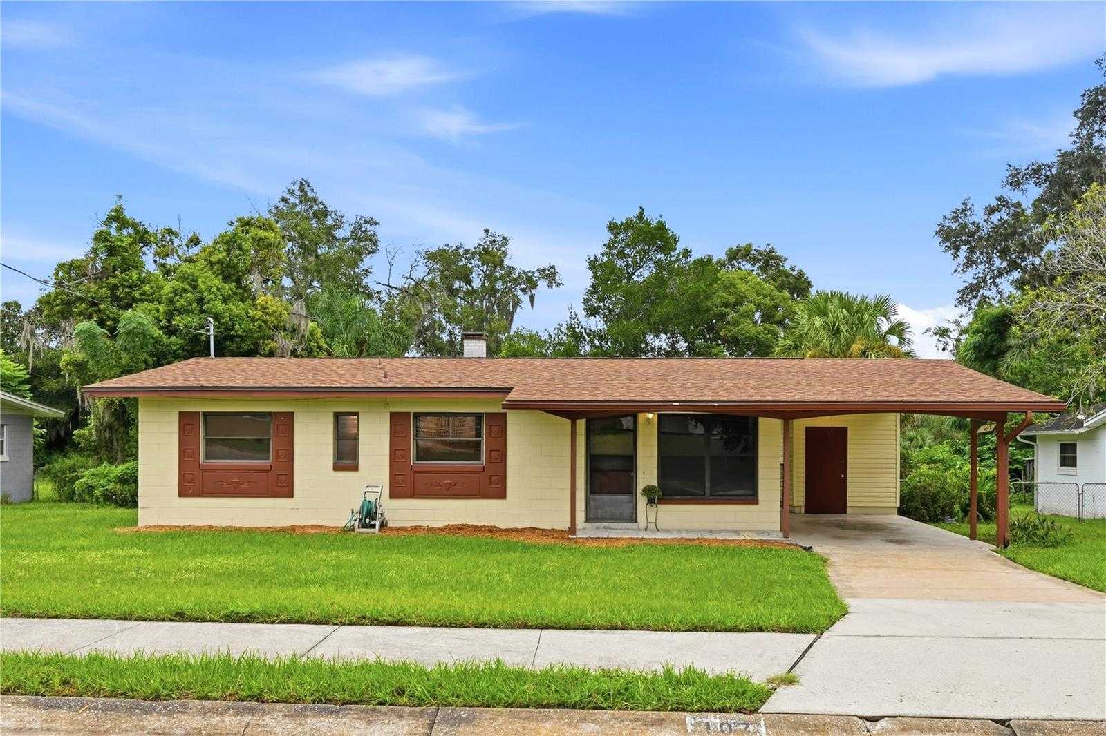 107 OAK STREET Altamonte Springs Florida United States, for Sale, residential, Zaira Mejia, Spaces & Styles Group