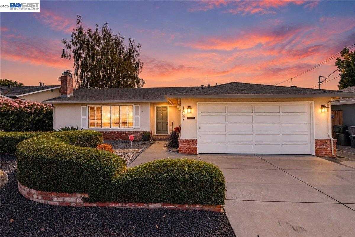 1327 Columbus Ave Livermore California United States, for Sale, residential, Miranda Mattos, Compass Realty 