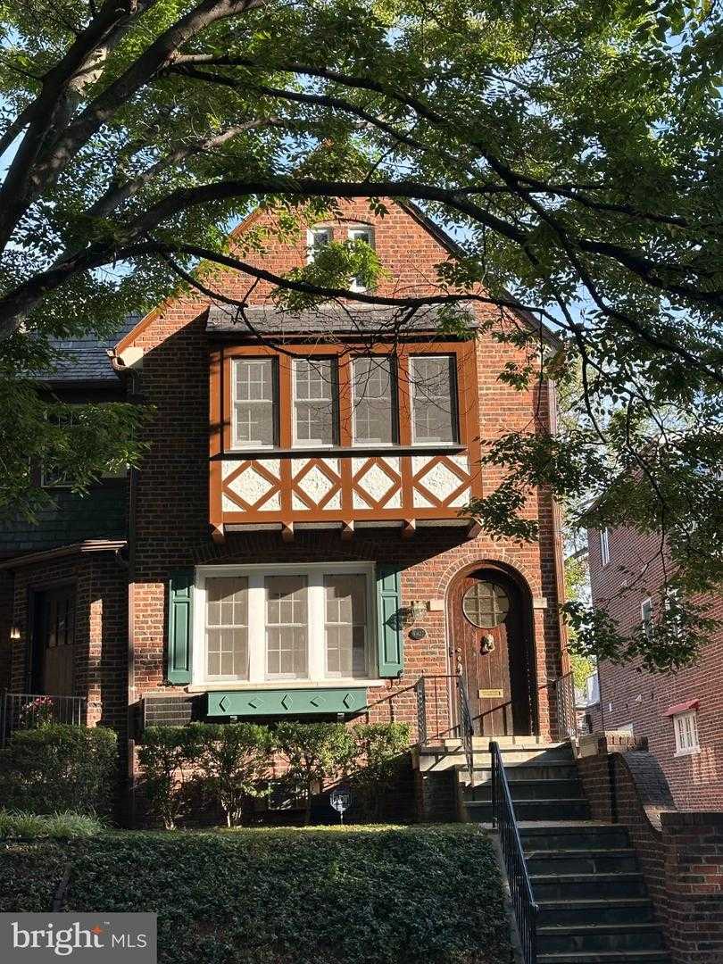 4427 Q STREET Washington District Of Columbia United States, for Sale, residential, Edward Giles, Georgetown Realty Group