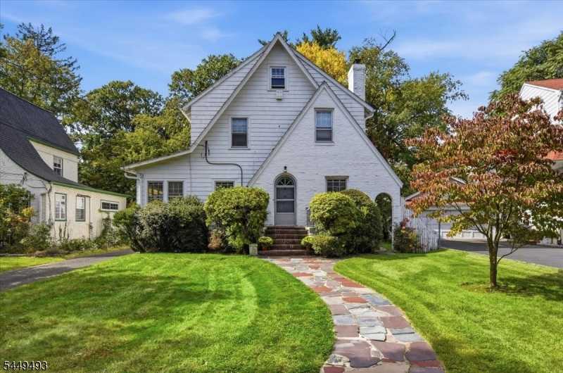 45 Undercliff Rd Millburn Twp. New Jersey United States, for Sale, residential, Sandi Chung, Keller Williams Premier Properties