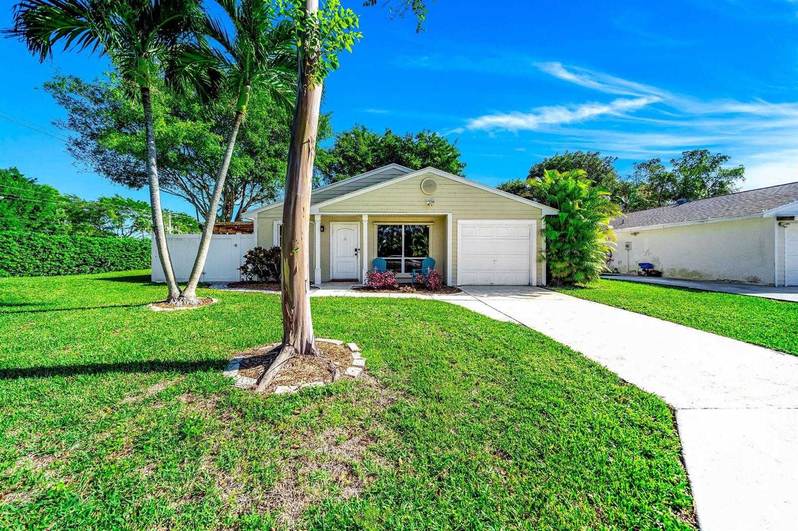 8315 GARDEN GATE Place Boca Raton Florida United States, for Sale, residential, Pierre J Denis, Realty 100