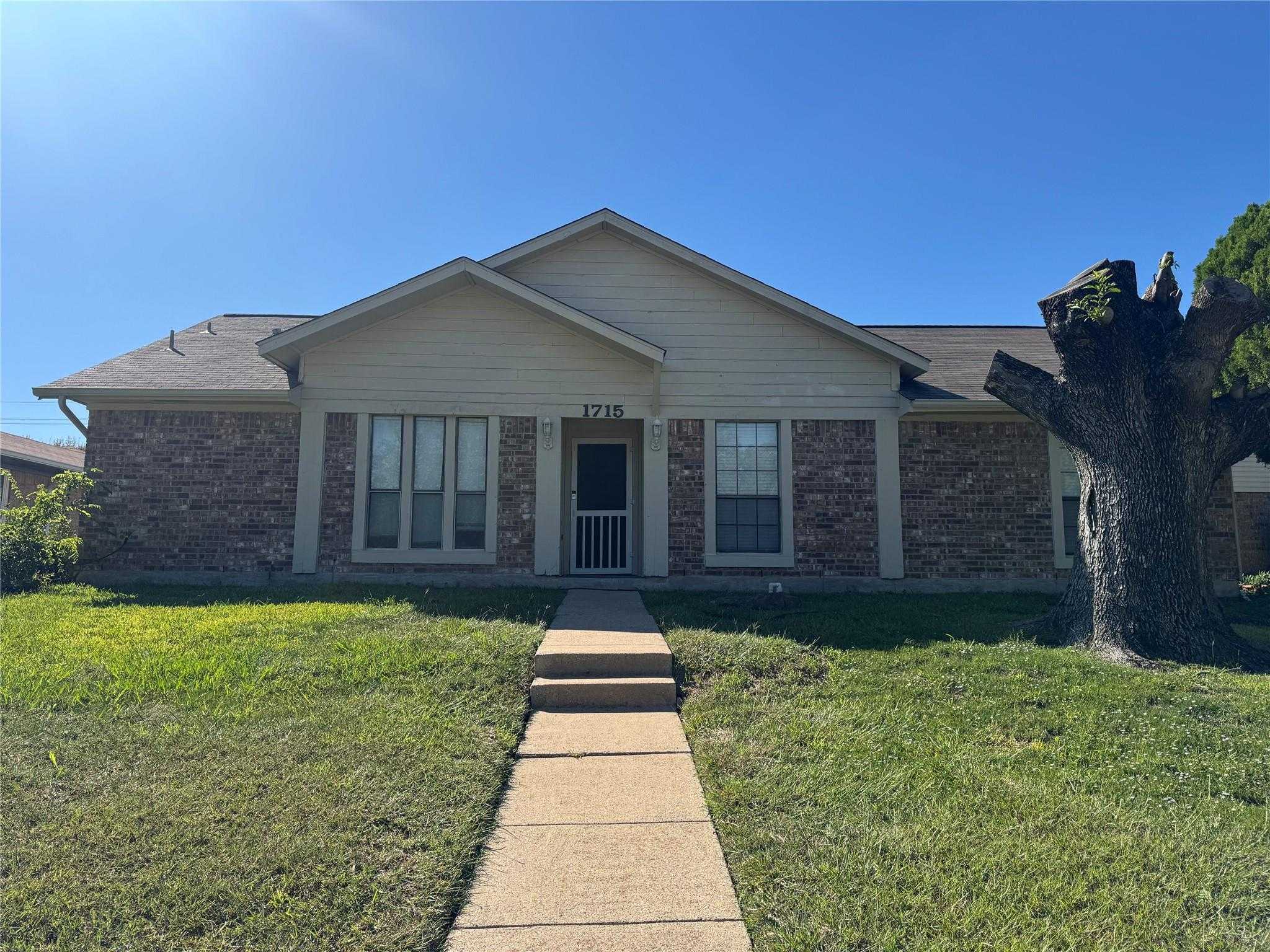 1715 Carolyn Way Richardson Texas United States, for Rent, residential,  , Orbit Realty Group