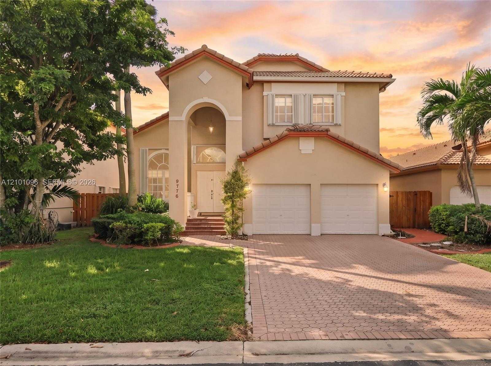 9776 NW 30th St Doral Florida United States, for Rent, residential, Roberto Villasmil, Interinvestments Realty, Inc.