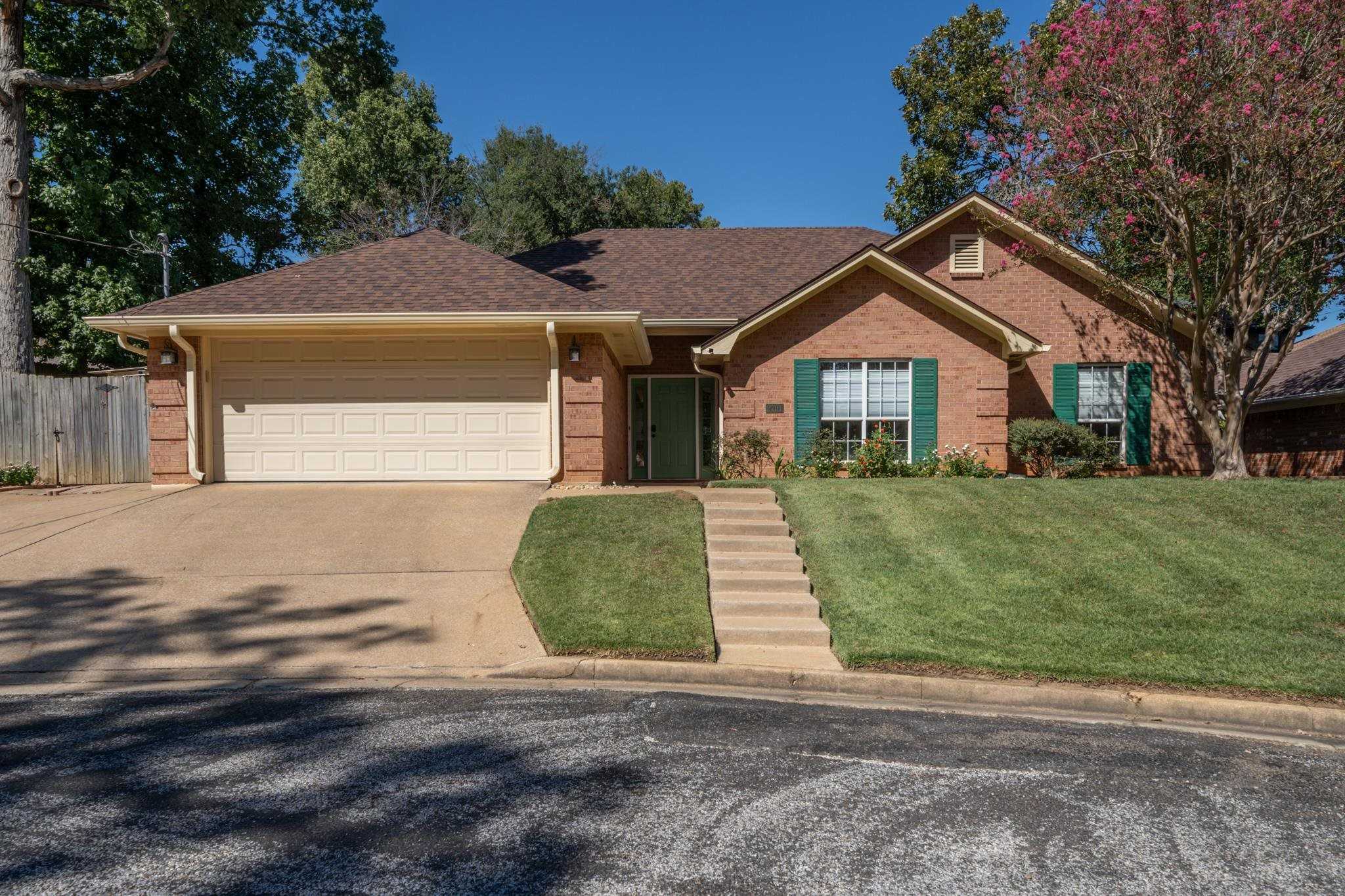 2701 Timberwood Trl Longview Texas United States, for Sale, residential,  , Drake Chapman Real Estate, Brokerage