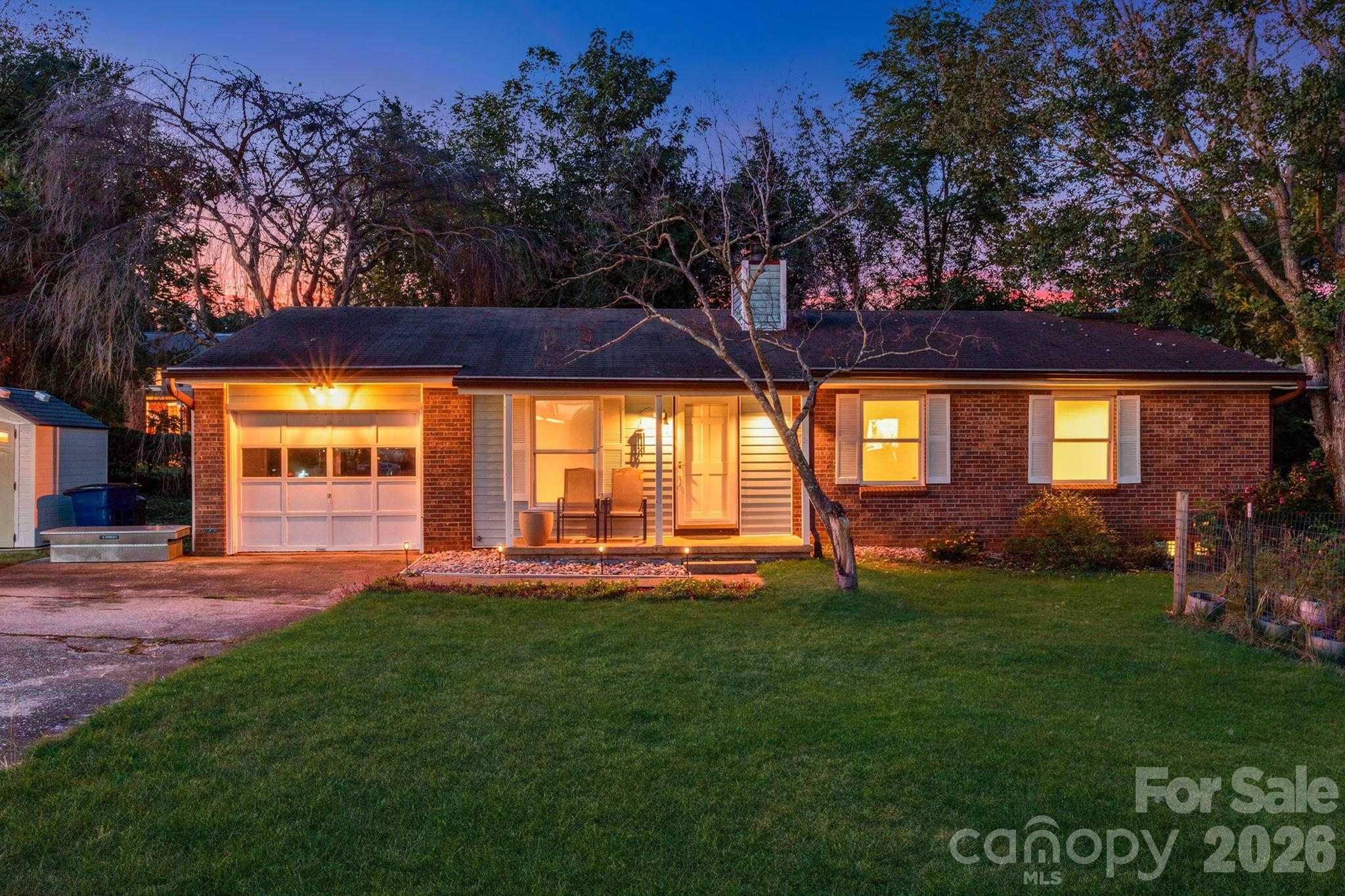 38 Clovernook Drive Arden North Carolina United States, for Sale, residential, Toby Davis, RE/MAX RESULTS REALTY