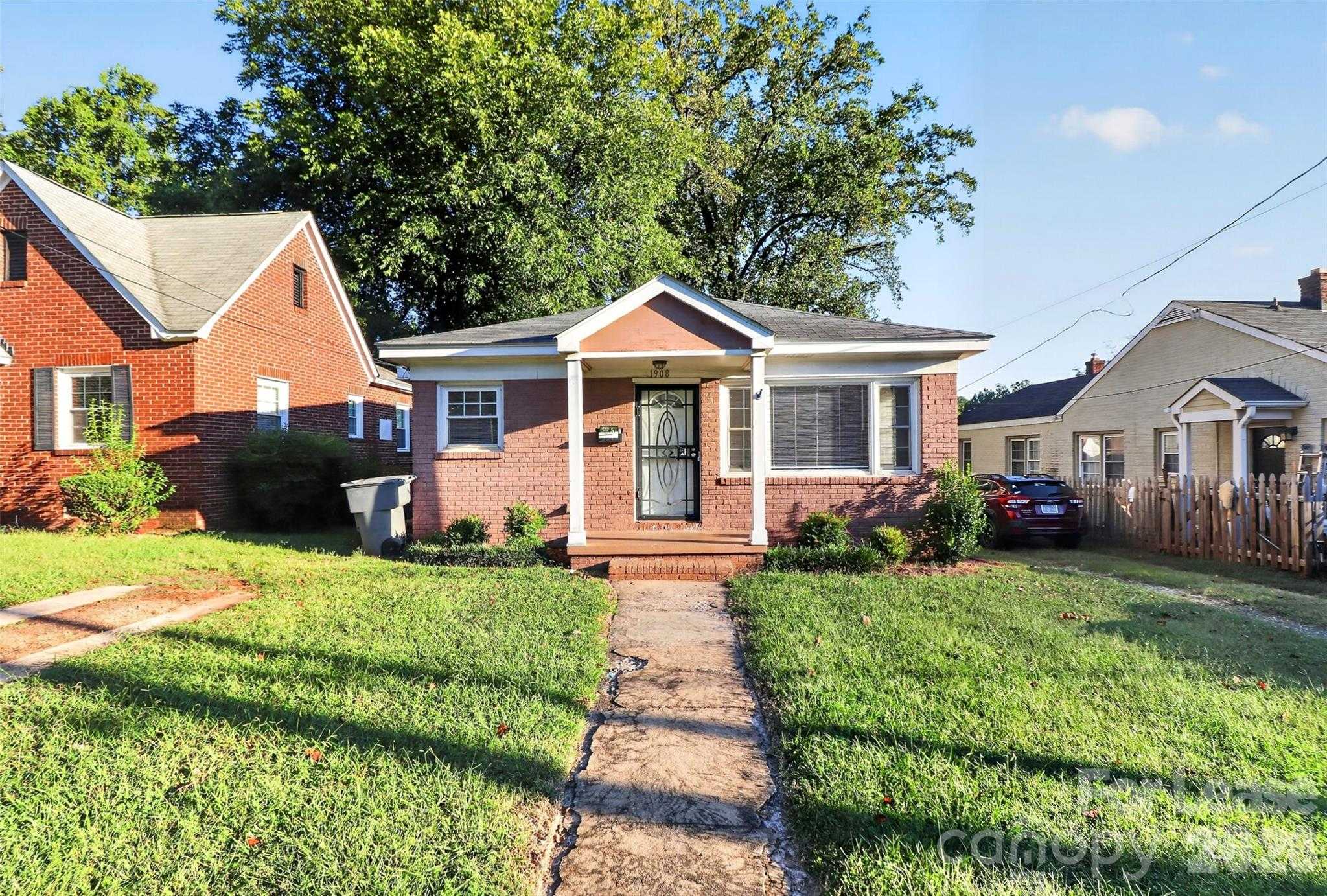 1908 Woodcrest Avenue Charlotte North Carolina United States, for Rent, residential, Kristen Haynes, New Home Buyers Brokers / Realty Pros
