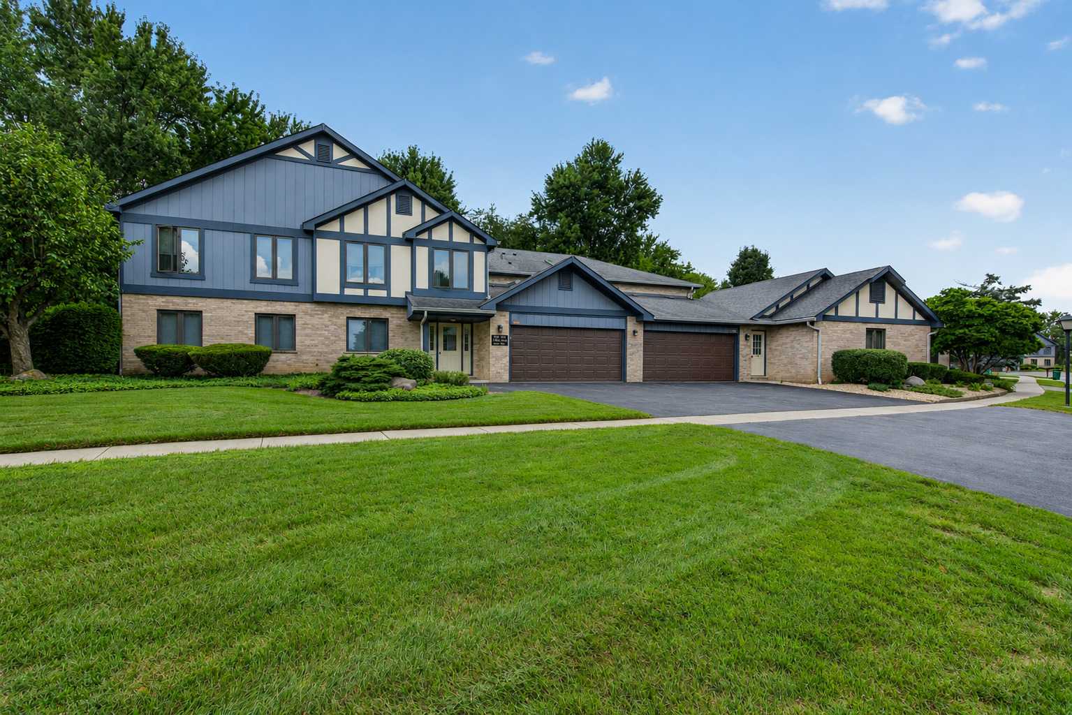 2752 Harbor Drive Joliet Illinois United States, for Sale, residential,  , Alpha 7 Realty